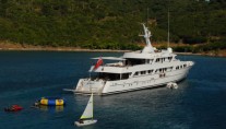 Yacht MIRAGE -  Water Sport Toys